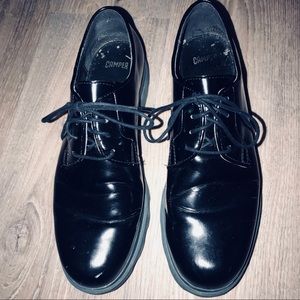 Camper platform oxfords black patent leather sz 40